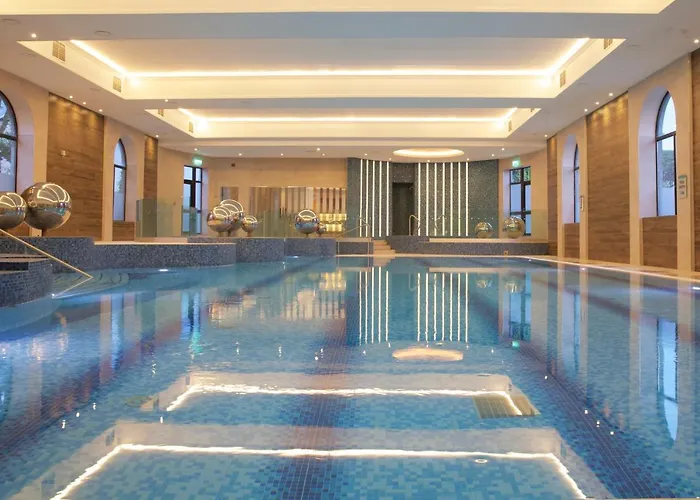 Family Hotel: Westport Heights