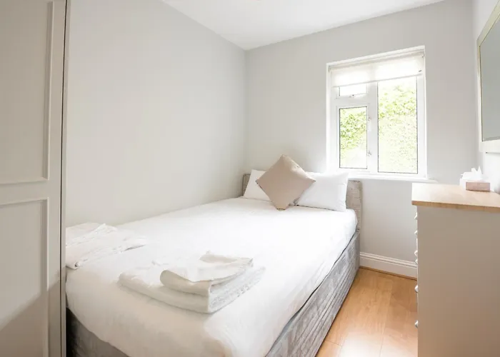 Family Hotel: Westport Heights